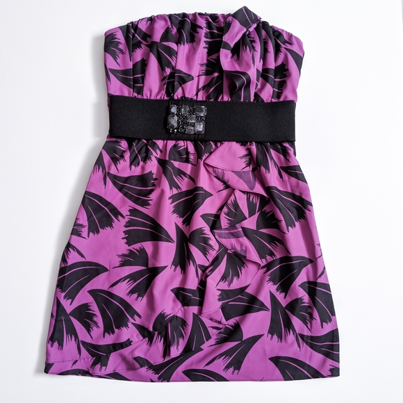 Guess Super Soft Dress with Belt - Picture 3 of 8